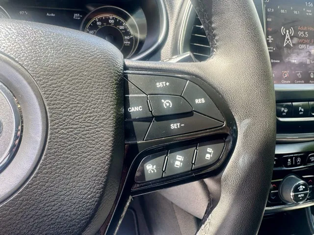 2023 Jeep Cherokee Altitude