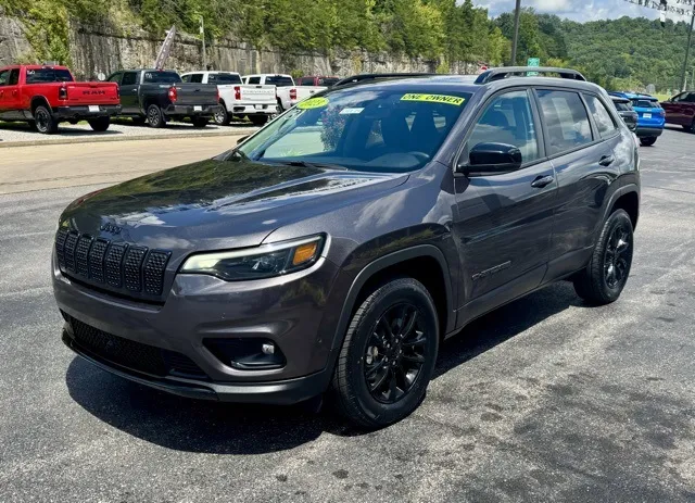 2023 Jeep Cherokee Altitude