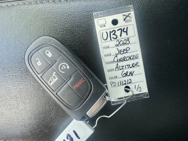 2023 Jeep Cherokee Altitude
