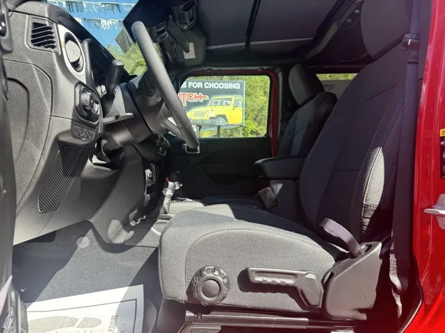 2025 Jeep Wrangler Sport S