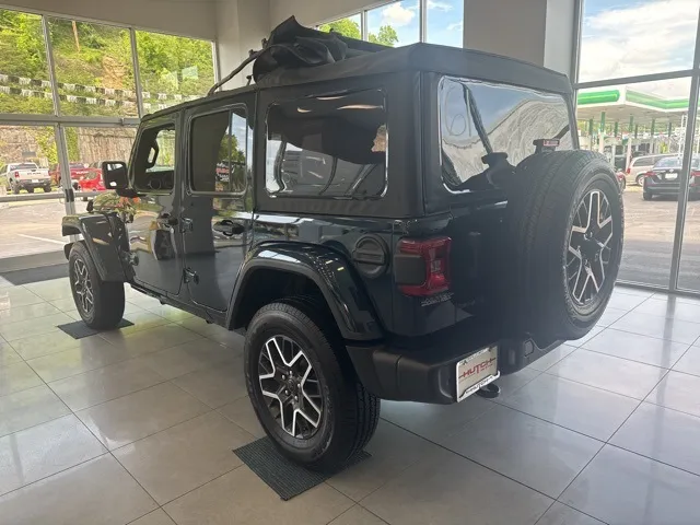 2025 Jeep Wrangler Sahara