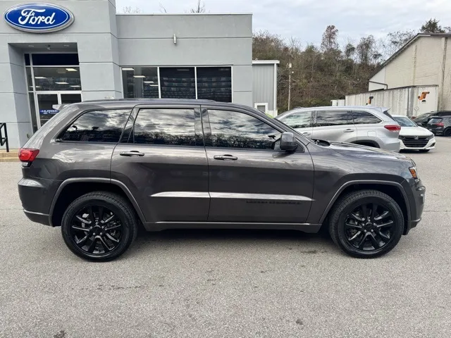2021 Jeep Grand Cherokee Laredo X