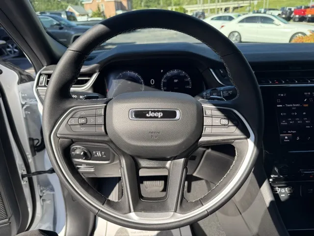 2025 Jeep Grand Cherokee Laredo X