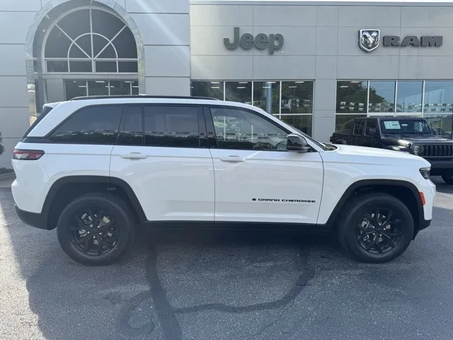 2025 Jeep Grand Cherokee Altitude X