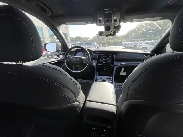 2025 Jeep Grand Cherokee Laredo X
