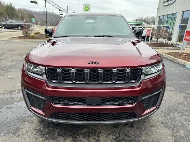 2026 Jeep Grand Cherokee Laredo