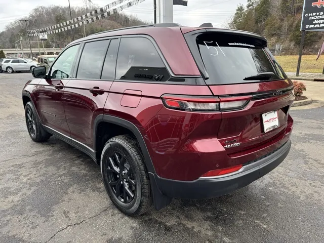 2026 Jeep Grand Cherokee Laredo