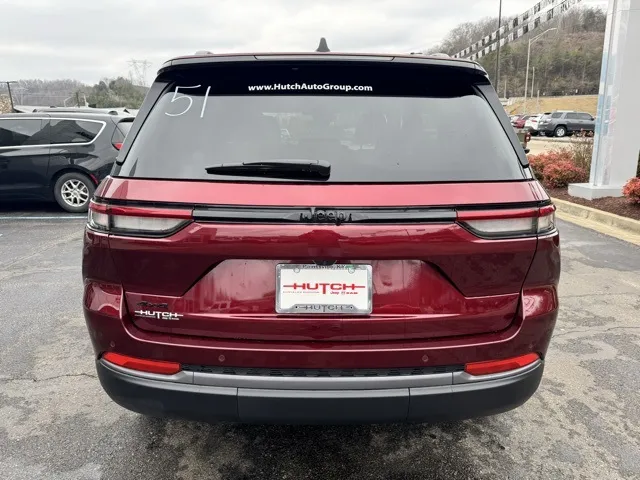 2026 Jeep Grand Cherokee Laredo