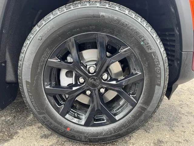 2026 Jeep Grand Cherokee Laredo