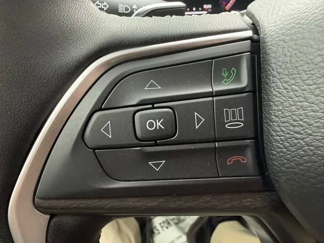 2026 Jeep Grand Cherokee Laredo