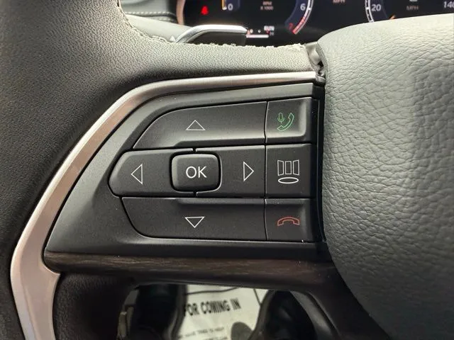 2026 Jeep Grand Cherokee Laredo