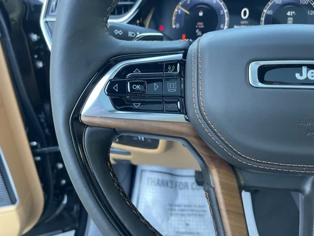 2025 Jeep Grand Cherokee Summit