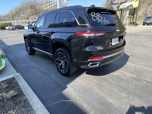2025 Jeep Grand Cherokee Summit