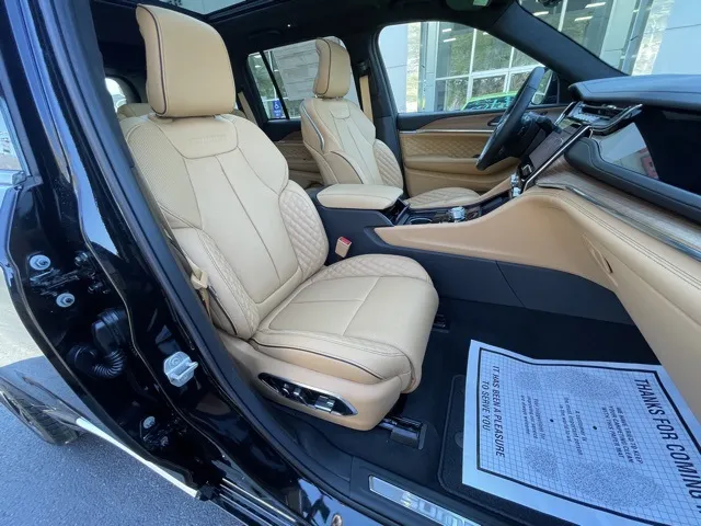 2025 Jeep Grand Cherokee Summit