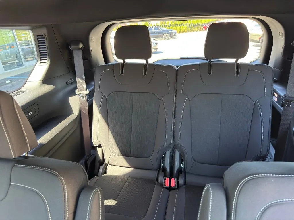 2024 Jeep Grand Cherokee L Laredo