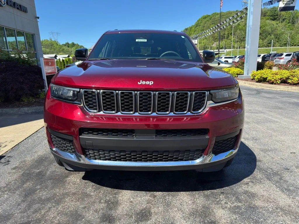 2024 Jeep Grand Cherokee L Laredo