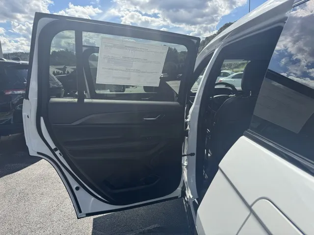 2025 Jeep Grand Cherokee L Altitude X