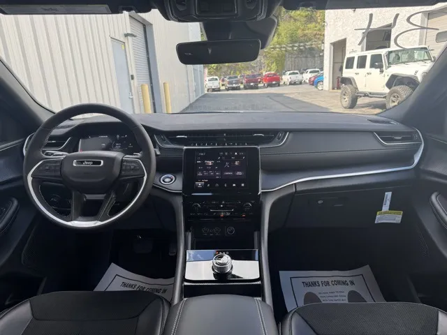 2025 Jeep Grand Cherokee L Altitude X