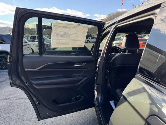 2025 Jeep Grand Cherokee L Altitude X