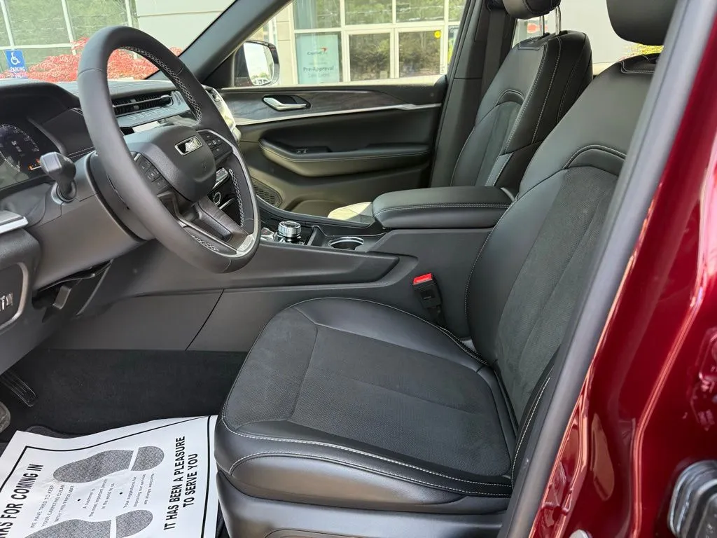 2026 Jeep Grand Cherokee L Laredo