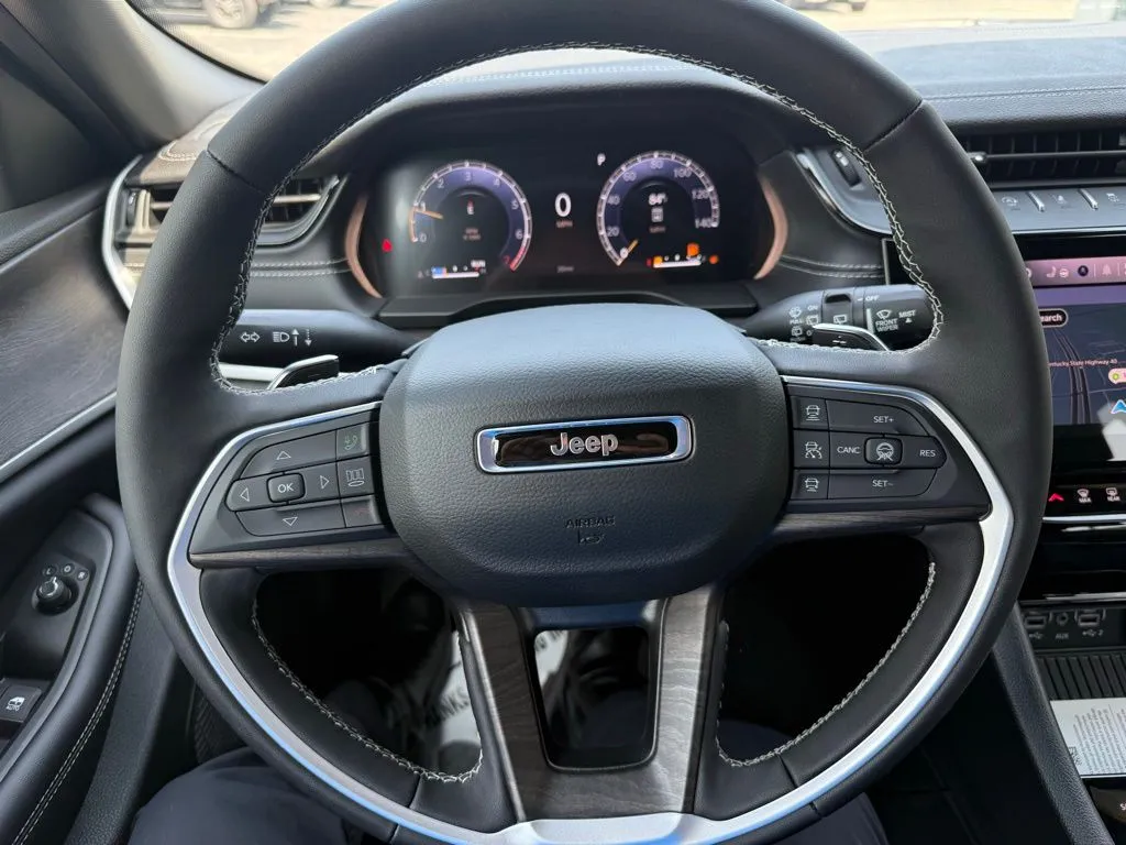 2026 Jeep Grand Cherokee L Laredo