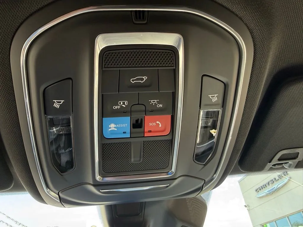 2026 Jeep Grand Cherokee L Laredo