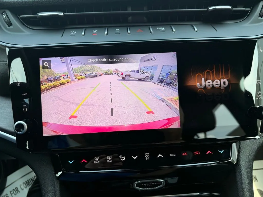 2026 Jeep Grand Cherokee L Laredo