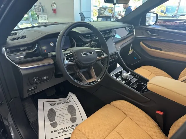 2025 Jeep Grand Cherokee L Summit