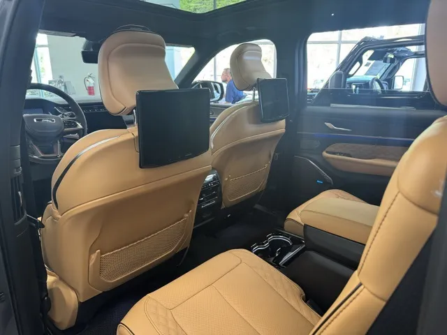 2025 Jeep Grand Cherokee L Summit