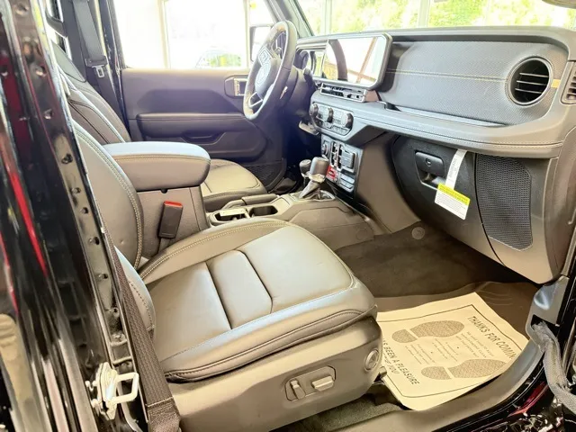 2025 Jeep Wrangler Rubicon 392