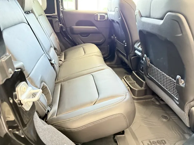 2025 Jeep Wrangler Rubicon 392