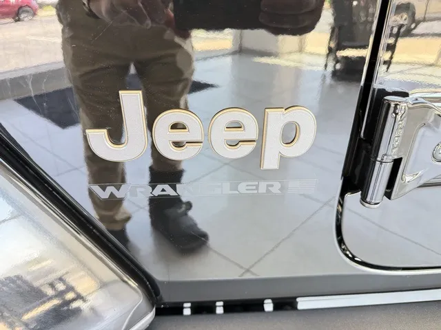 2025 Jeep Wrangler Rubicon 392