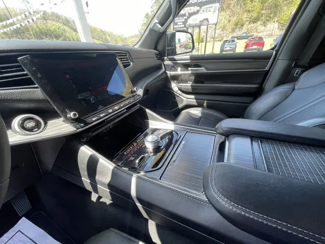 2023 Jeep Wagoneer L Series II