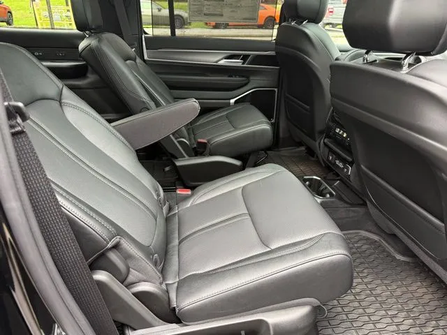 2026 Jeep Grand Wagoneer Limited Reserve