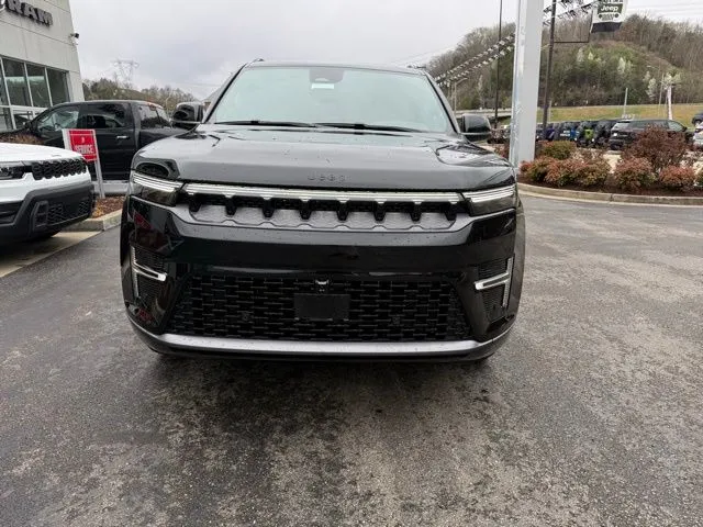 2026 Jeep Grand Wagoneer Limited Reserve