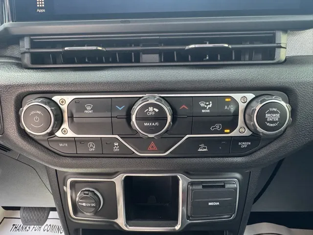 2024 Jeep Gladiator Sport