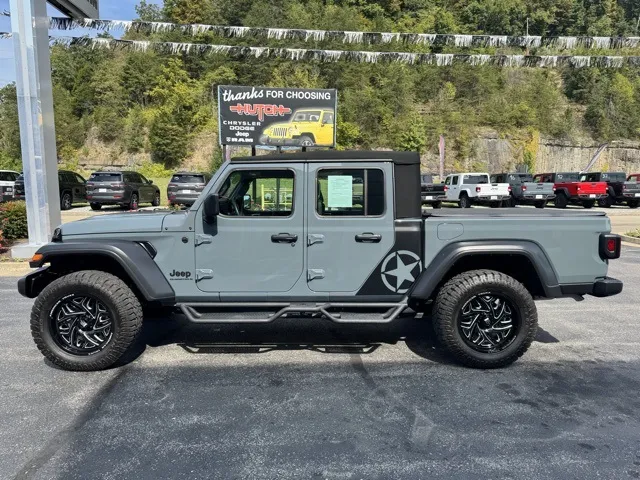 2024 Jeep Gladiator Sport