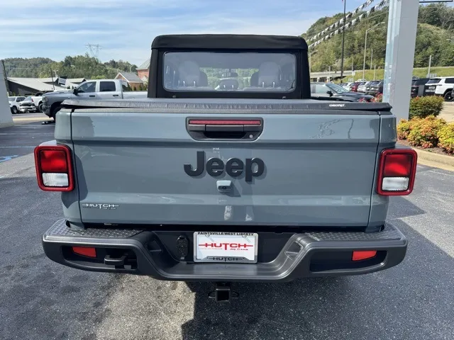 2024 Jeep Gladiator Sport