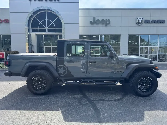 2024 Jeep Gladiator Sport