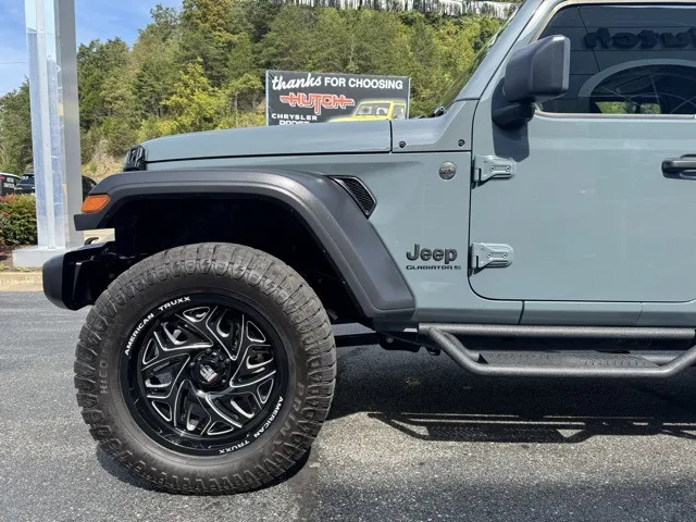 2024 Jeep Gladiator Sport