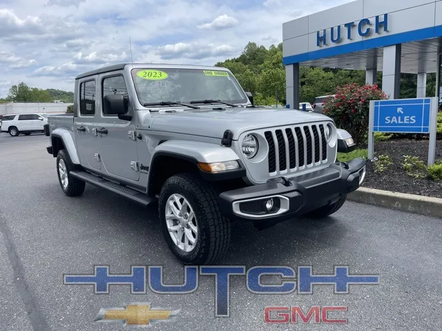 2023 Jeep Gladiator Sport