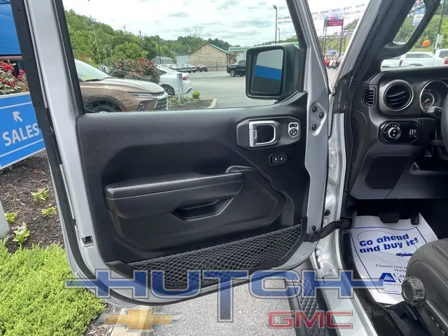 2023 Jeep Gladiator Sport