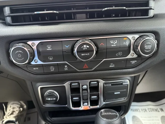 2025 Jeep Gladiator Sport