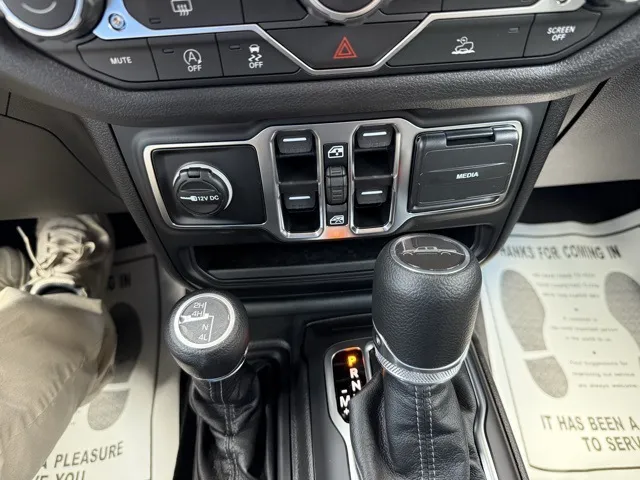 2025 Jeep Gladiator Sport