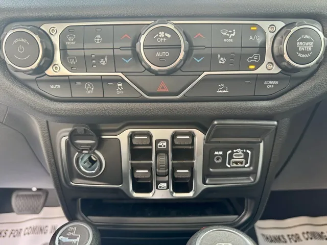 2025 Jeep Gladiator Sport