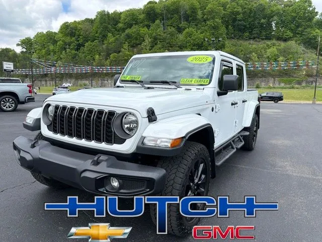 2025 Jeep Gladiator Nighthawk