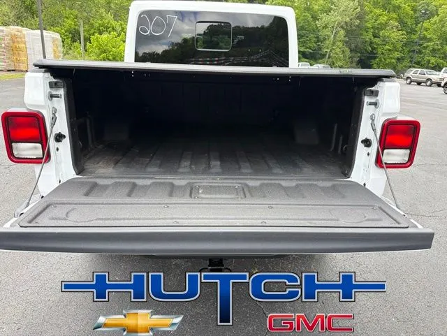 2025 Jeep Gladiator Nighthawk