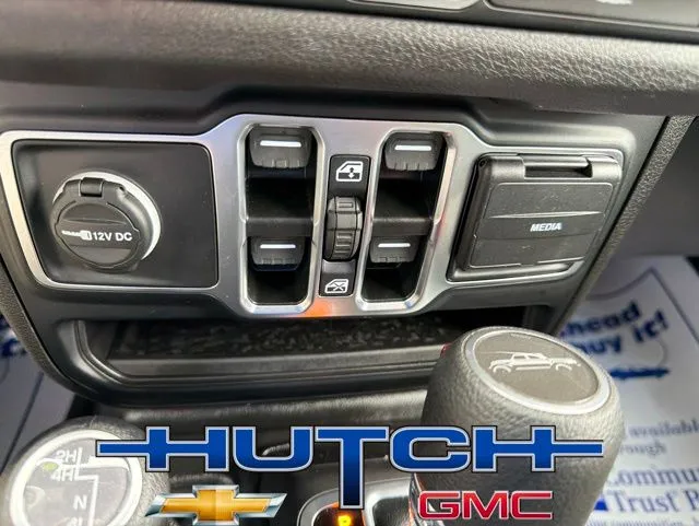 2025 Jeep Gladiator Nighthawk