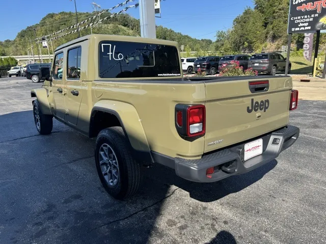 2025 Jeep Gladiator Sport