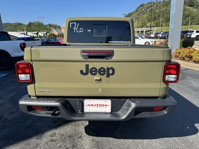 2025 Jeep Gladiator Sport